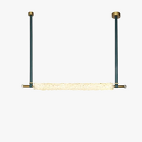 suspension design en cristal naturel avec ceinture en cuir
