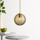 Suspension design à LED en boule de verre colorée