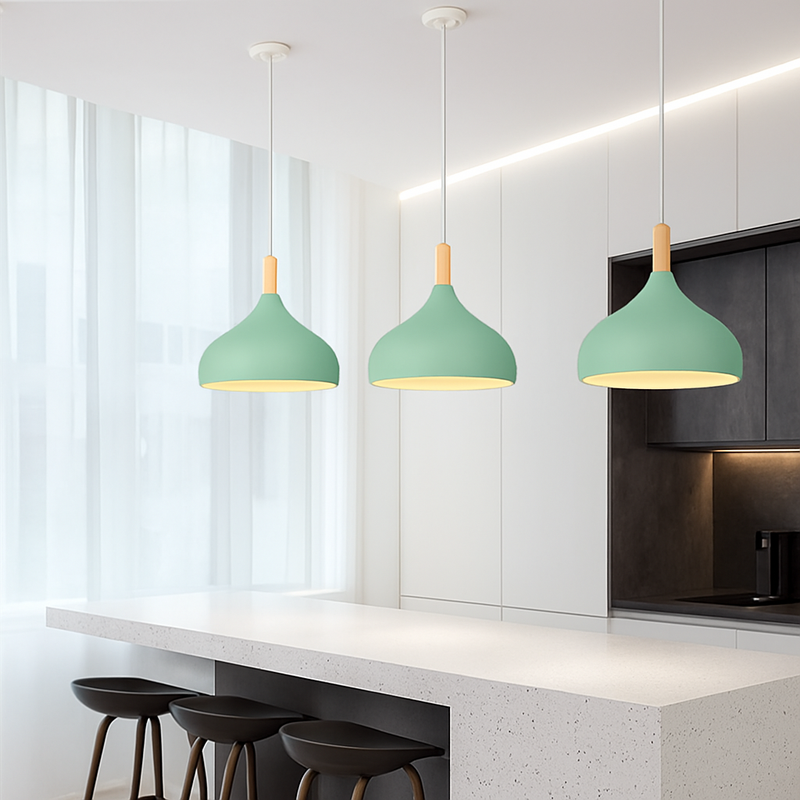 Suspension nordique verte en bois et métal