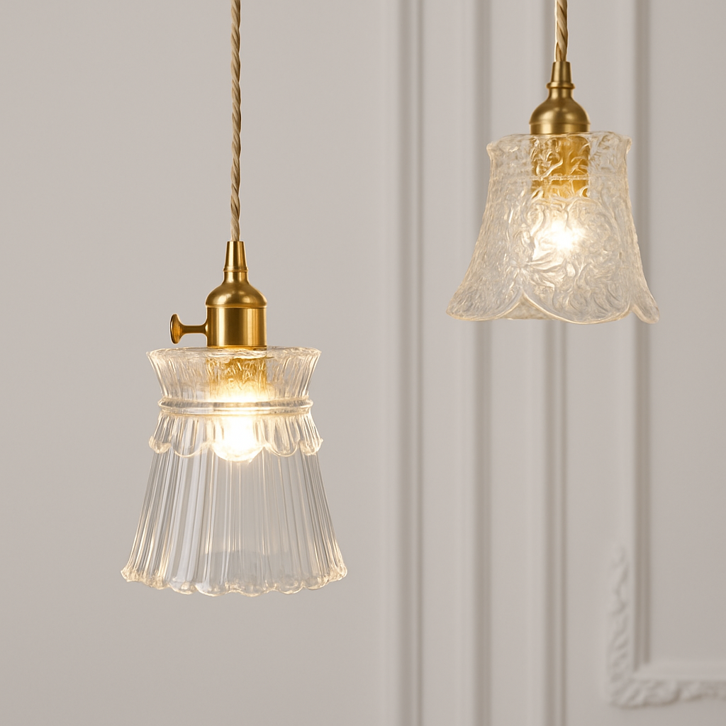 suspension rétro en laiton et verre gravé design élégant pour restaurant - vue 7 sur 13