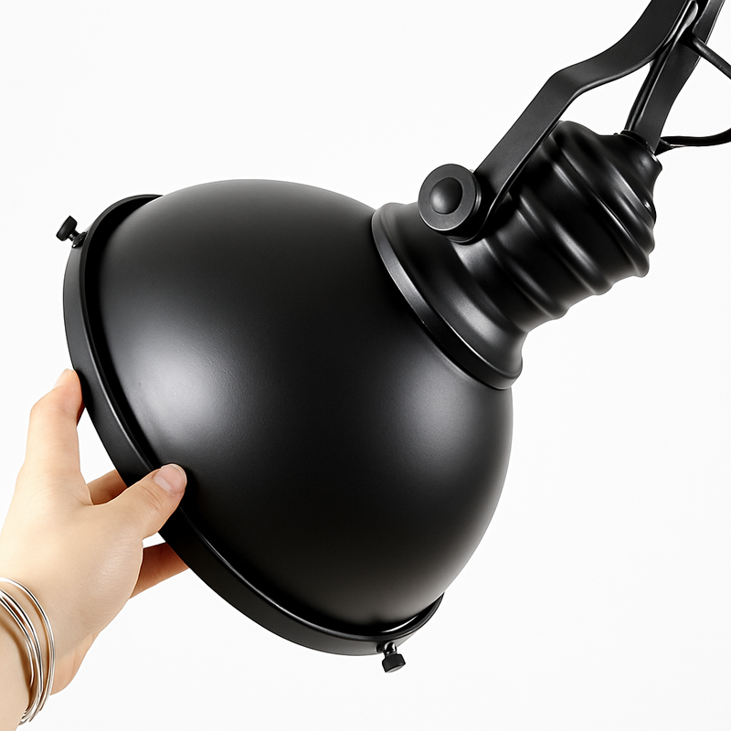 suspension vintage avec abat-jour en fer et cage métallique