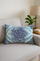 taie d'oreiller rectangulaire à motif fleurs et feuilles bleues