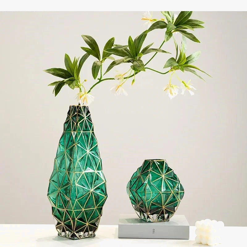 vase en verre rayé plaqué or pour décoration florale élégante