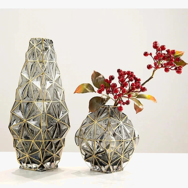 vase en verre rayé plaqué or pour décoration florale élégante