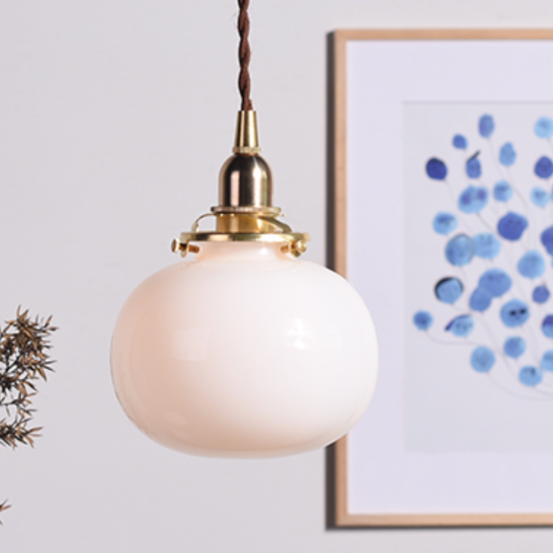 Suspension boule ovale en verre fumé coloré Brass - vue 3 sur 10