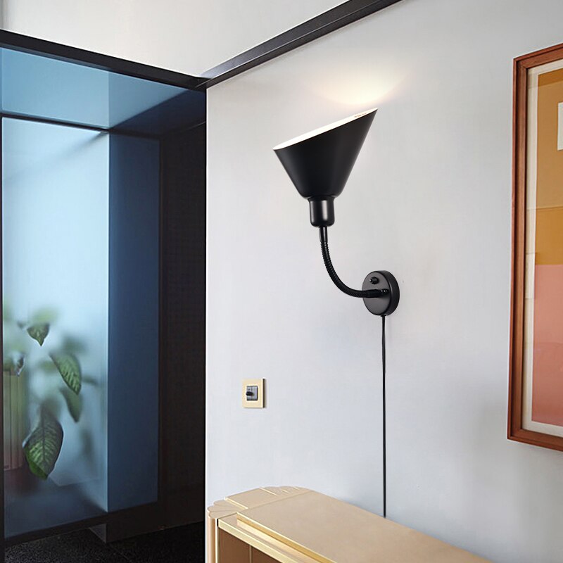 Applique murale moderne avec abat-jour conique Rotob