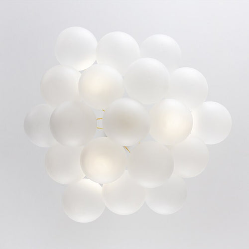 Lustre design avec multiples boules en verre Triz