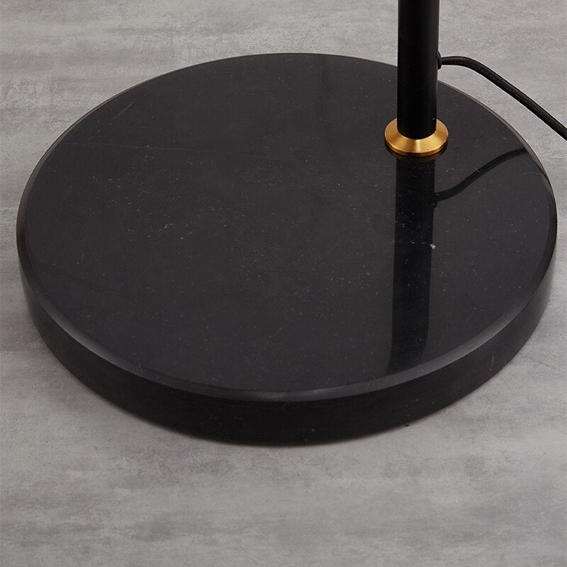 Lampadaire industrielle avec socle en marbre Clizia
