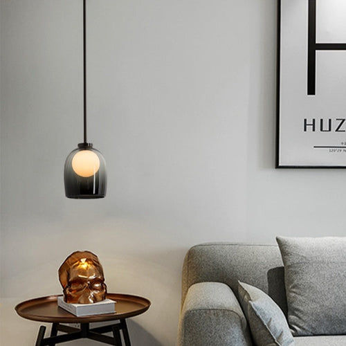 Suspension design avec abat-jour en verre Jowie