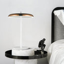 Lampe à poser design LED en métal avec abat-jour oval Leyra