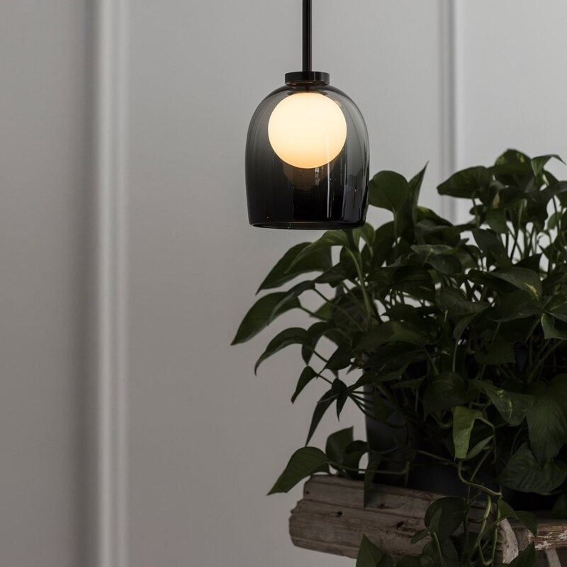 Suspension design avec abat-jour en verre Jowie - vue 5 sur 10