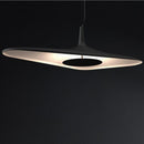 Suspension design et minimaliste avec forme asymétrique Poe