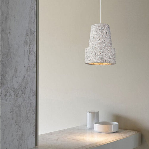 Suspension moderne avec abat-jour style pierre Kery