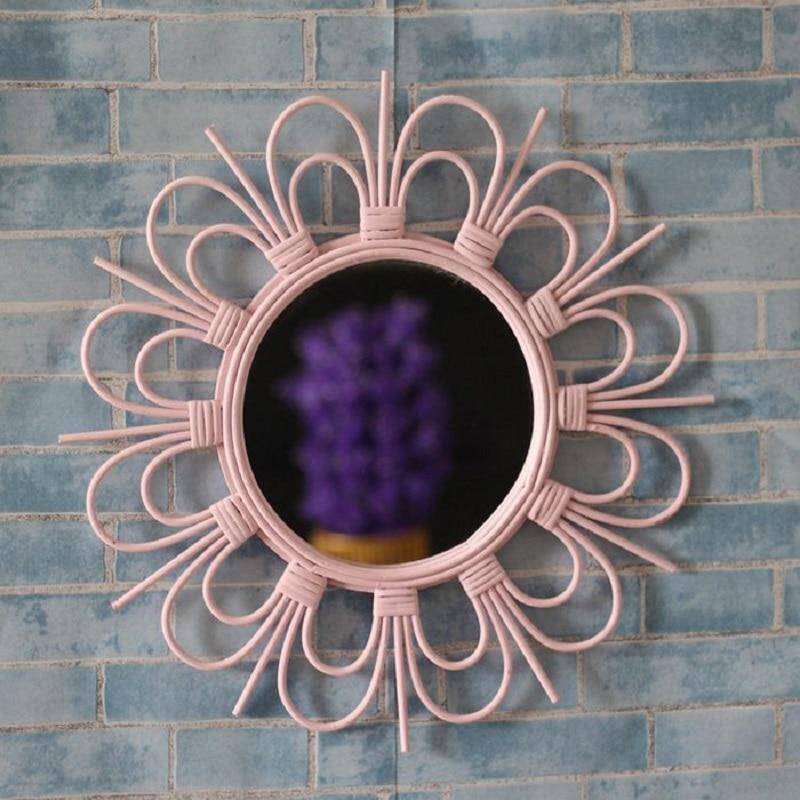Miroir mural décoratif rond rose en fleur French - vue 3 sur 4