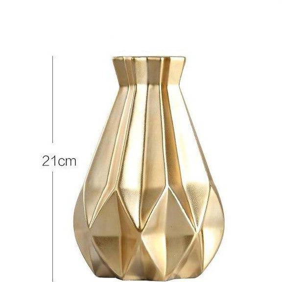 Vase design en métal doré aux formes géométriques Luxury - vue 5 sur 7