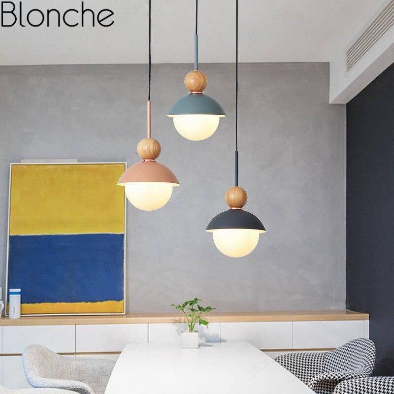 Suspension design LED en métal coloré Creative - vue 3 sur 9