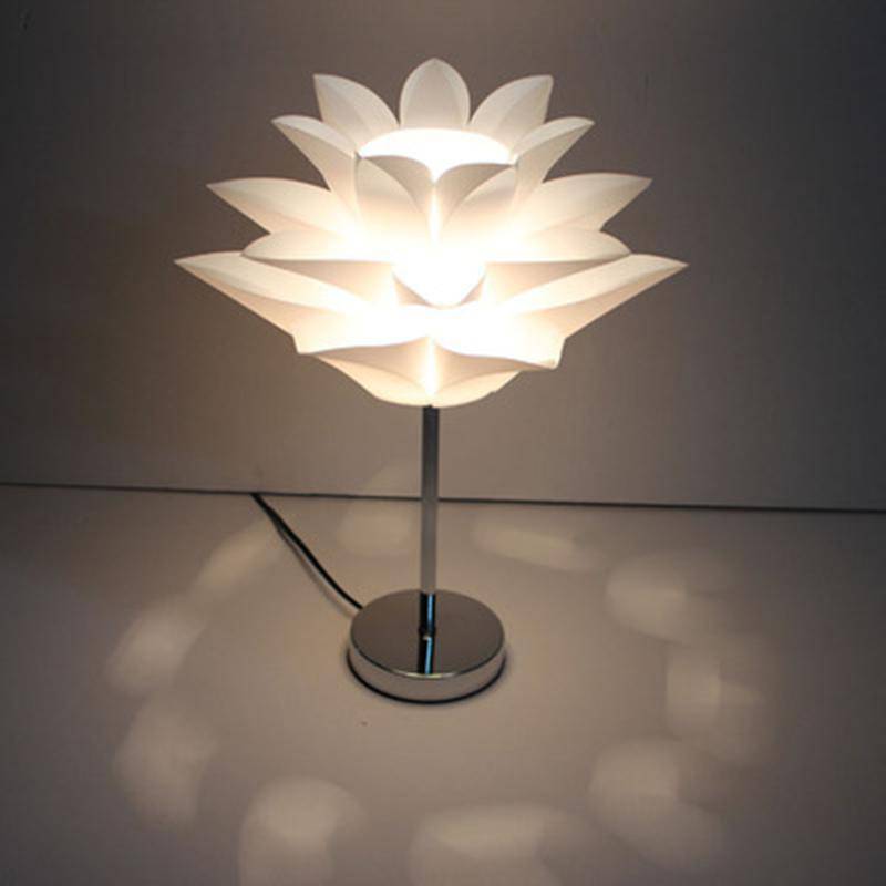 Lotus Lampe LED 28W E27 6500K Lumière Blanche à prix pas cher