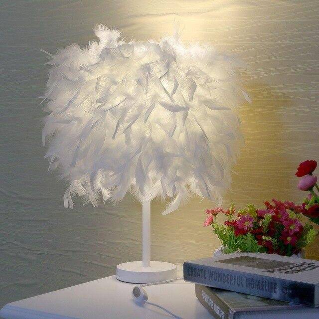 Lampe à poser LED avec plumes colorées