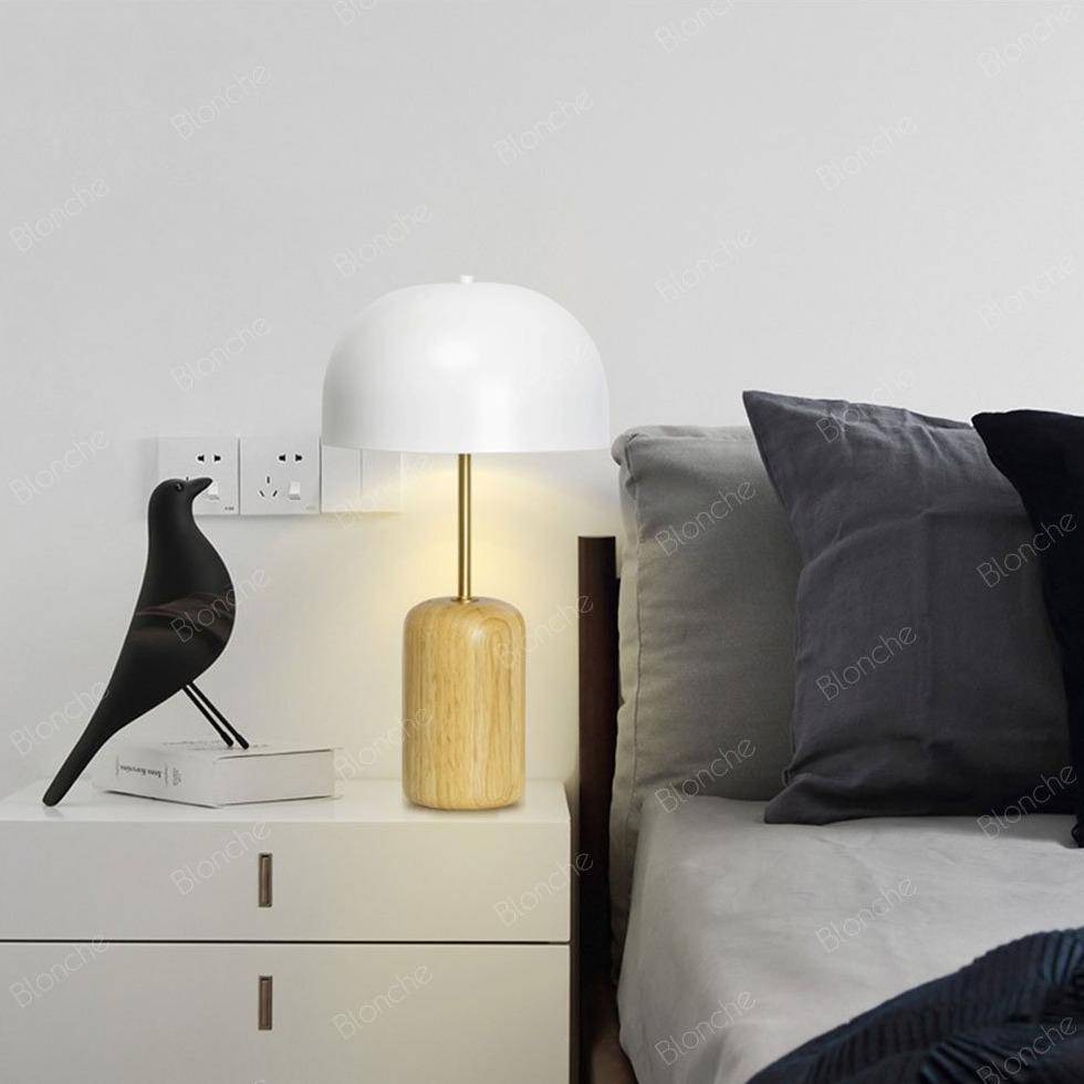 Lampe à poser LED en bois avec abat-jour arrondi blanc - vue 3 sur 5
