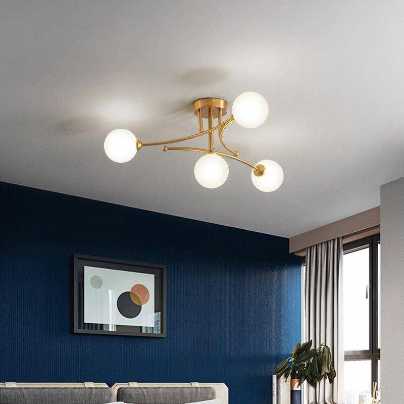 Lustre design à LED en métal avec plusieurs boules en verre Creative