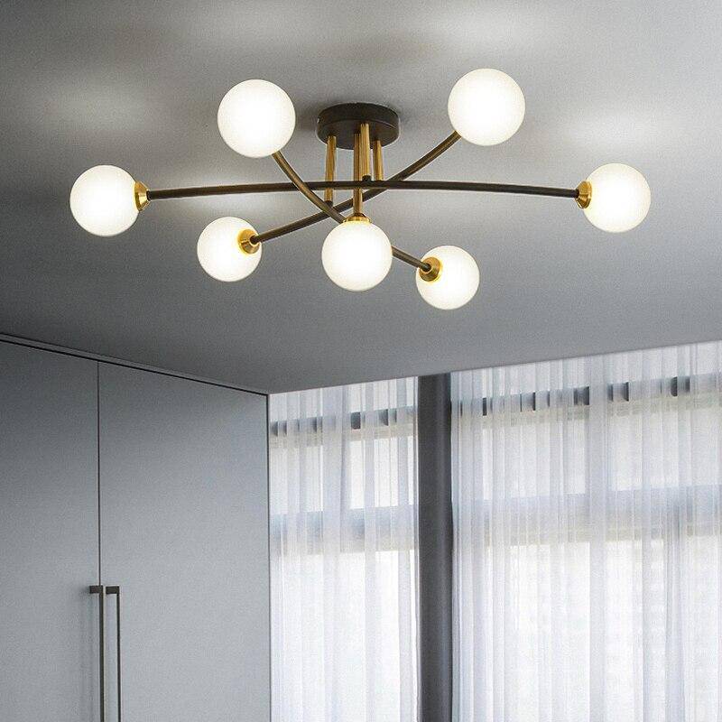 Lustre design à LED en métal avec plusieurs boules en verre Creative