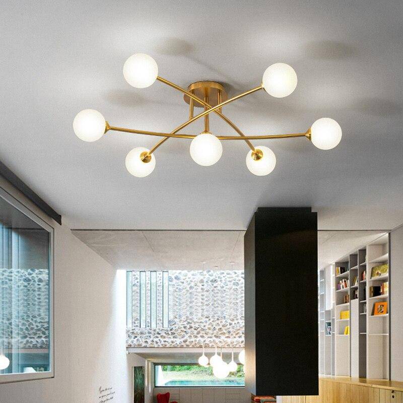Lustre design à LED en métal avec plusieurs boules en verre Creative