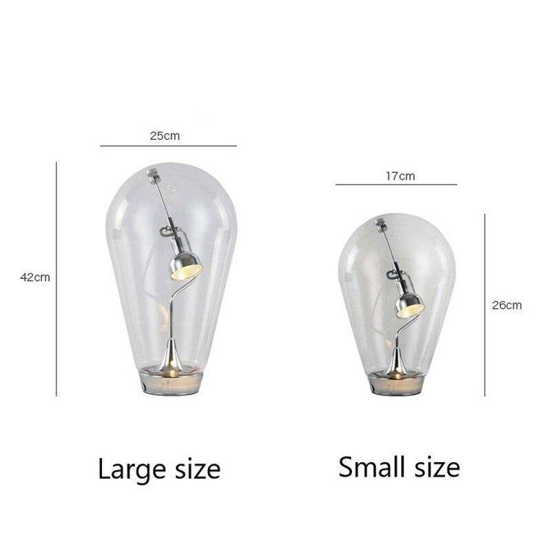 Lampe à poser design à LED chromé dans ampoule en verre - vue 6 sur 7