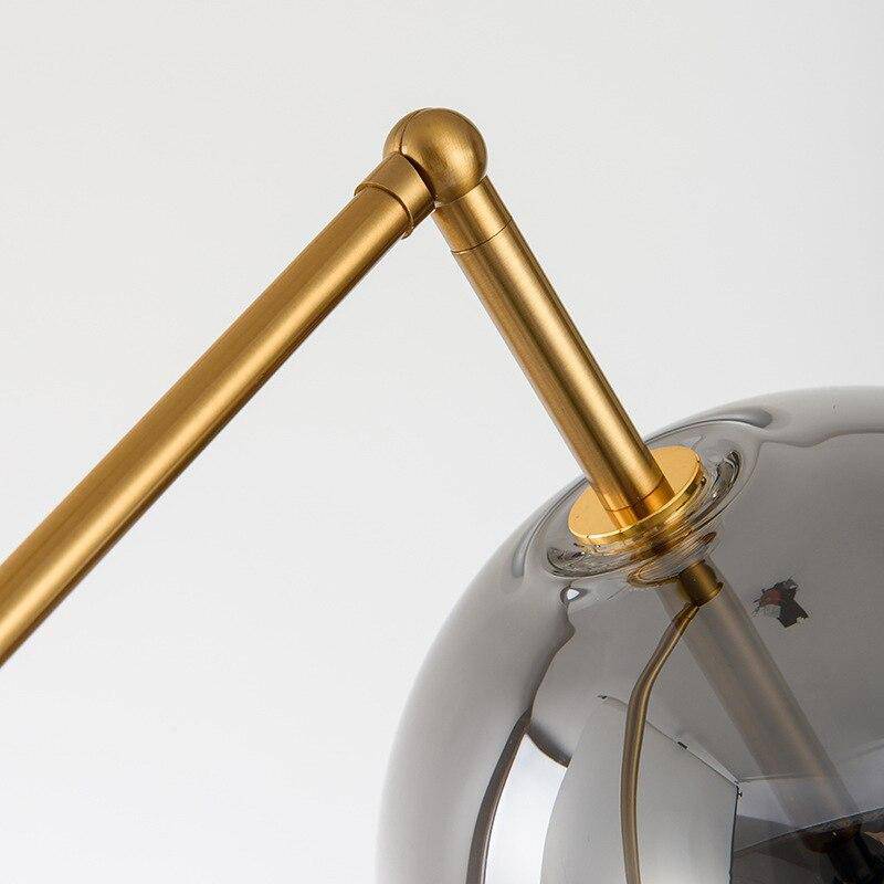 Lampe de bureau design ajustable doré Model - vue 4 sur 7
