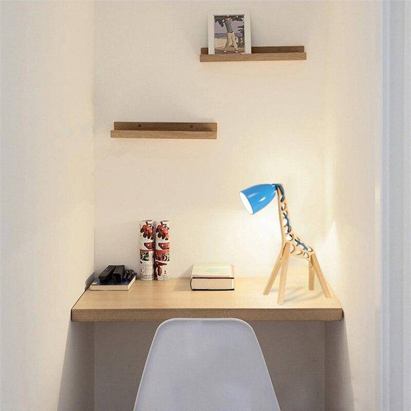 Lampe de bureau moderne LED en bois style Girafe