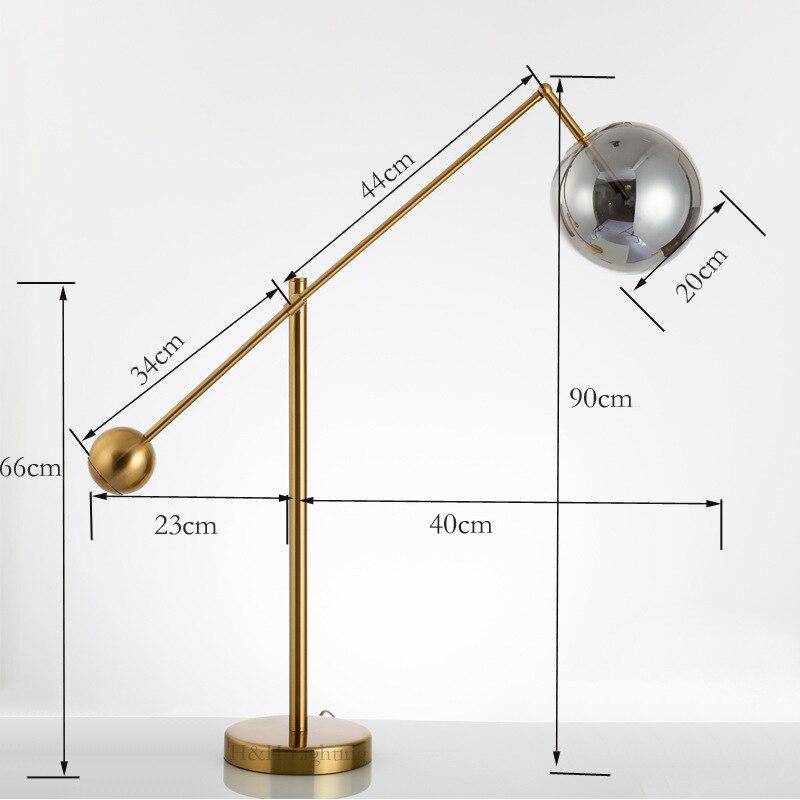 Lampe de bureau design ajustable doré Model - vue 8 sur 7