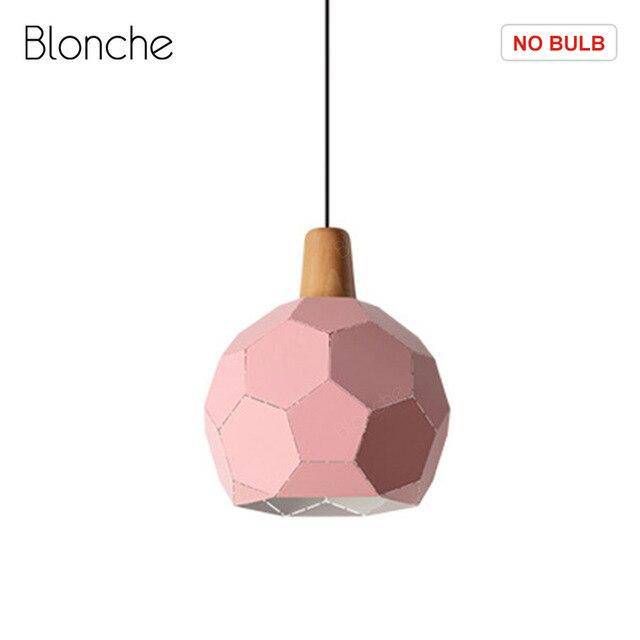Suspension design LED sphère colorée en métal - vue 13 sur 14
