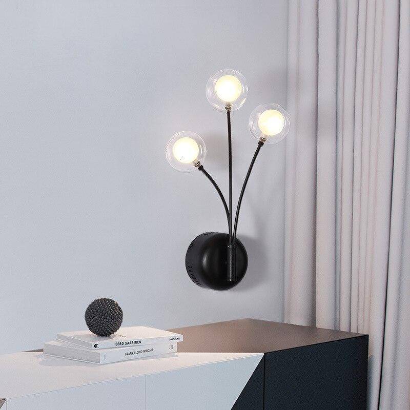 Applique murale design à LED noire avec trois boules en verre Hotel - vue 4 sur 6