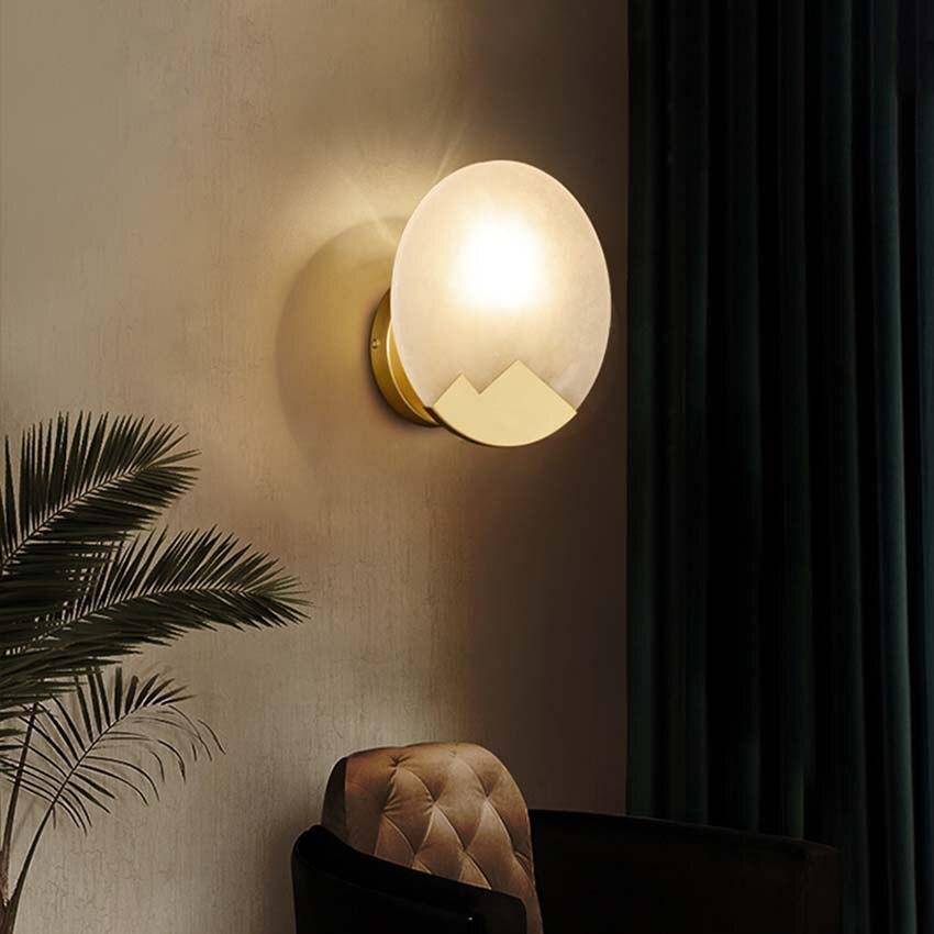 Applique murale design LED avec disque de marbre et métal doré - vue 3 sur 7
