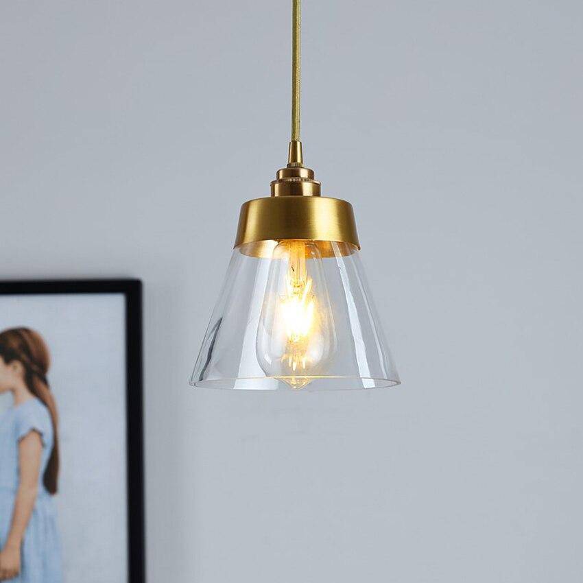 Suspension design LED dorée et abat-jour en verre luxury - vue 7 sur 8