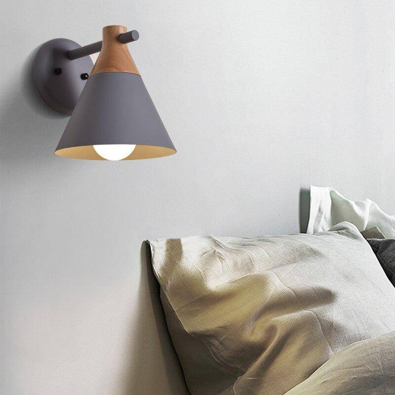 Applique murale moderne à LED en bois avec abat-jour coloré Macaron