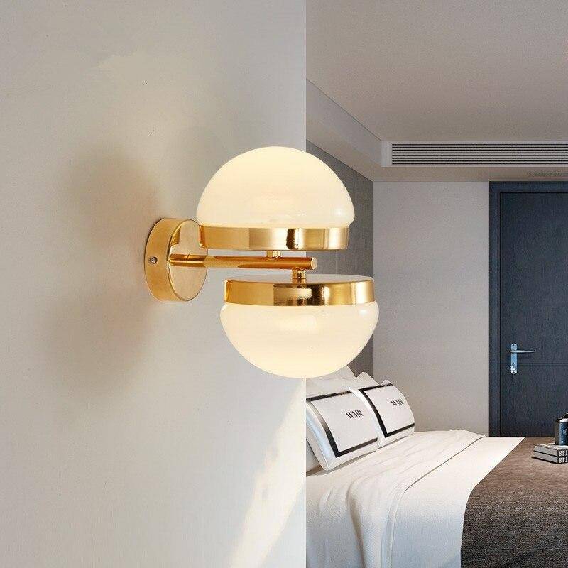 Applique murale dorée LED avec demi-sphère design Creative