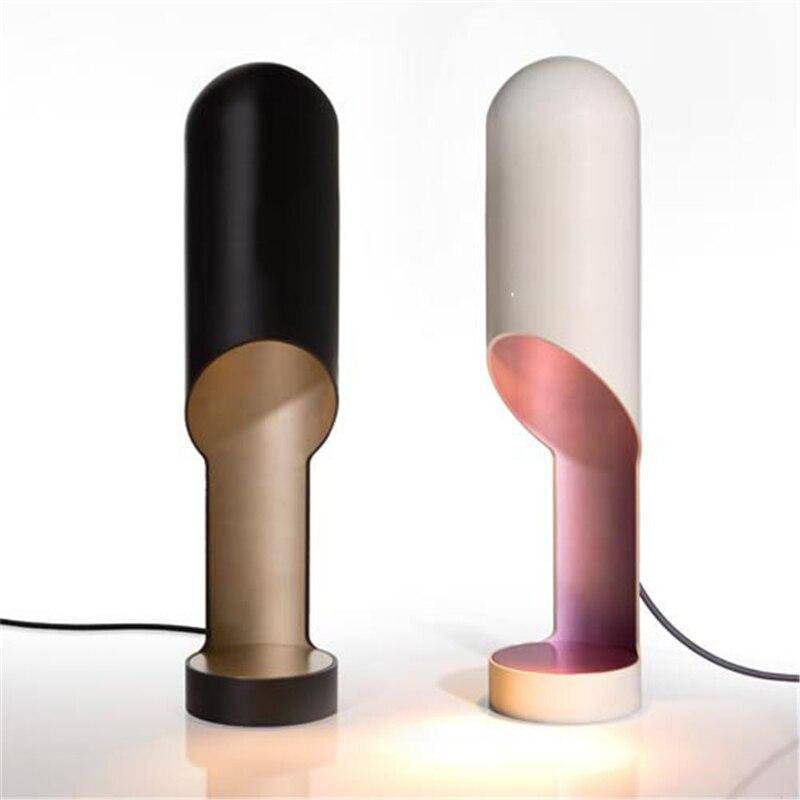 Lampe de bureau ou chevet design cylindre ouvert en aluminium - vue 3 sur 5