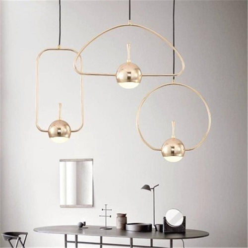 Suspension design de plusieurs forme dorée avec boule à LED - vue 4 sur 8