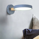 Applique murale scandinave LED circulaire et détails en bois Cesia