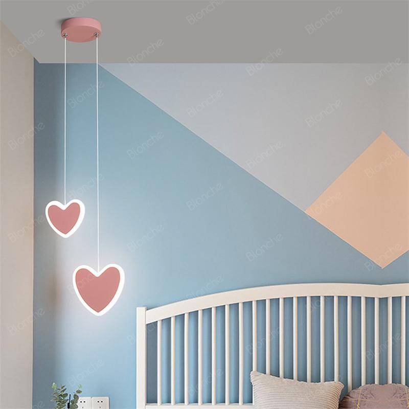 Suspension rose ou blanche LED avec des formes différentes pour les enfants