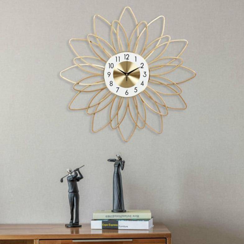 Horloge murale en forme de fleur en métal doré 54cm Extra - vue 3 sur 5
