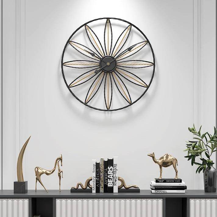 Horloge murale ronde avec rosace en métal rétro Hollow - vue 3 sur 7