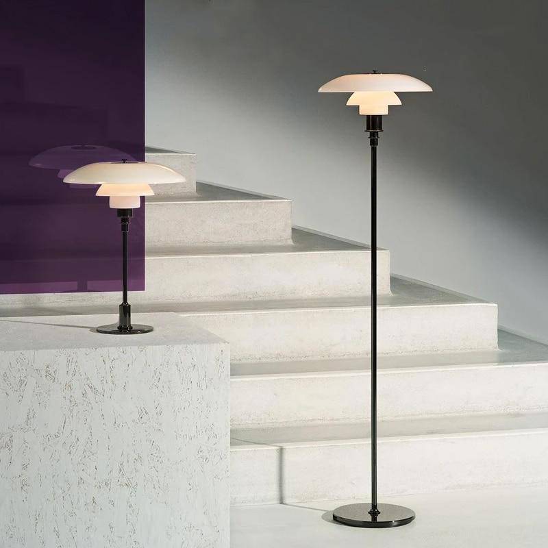 Lampadaire design à LED noir ou chromé Créative - vue 4 sur 9
