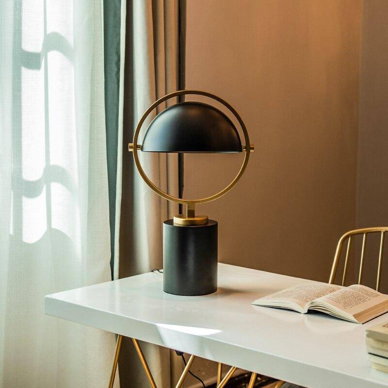 Lampe à poser design à LED en métal noir avec cercle doré Décor - vue 6 sur 6