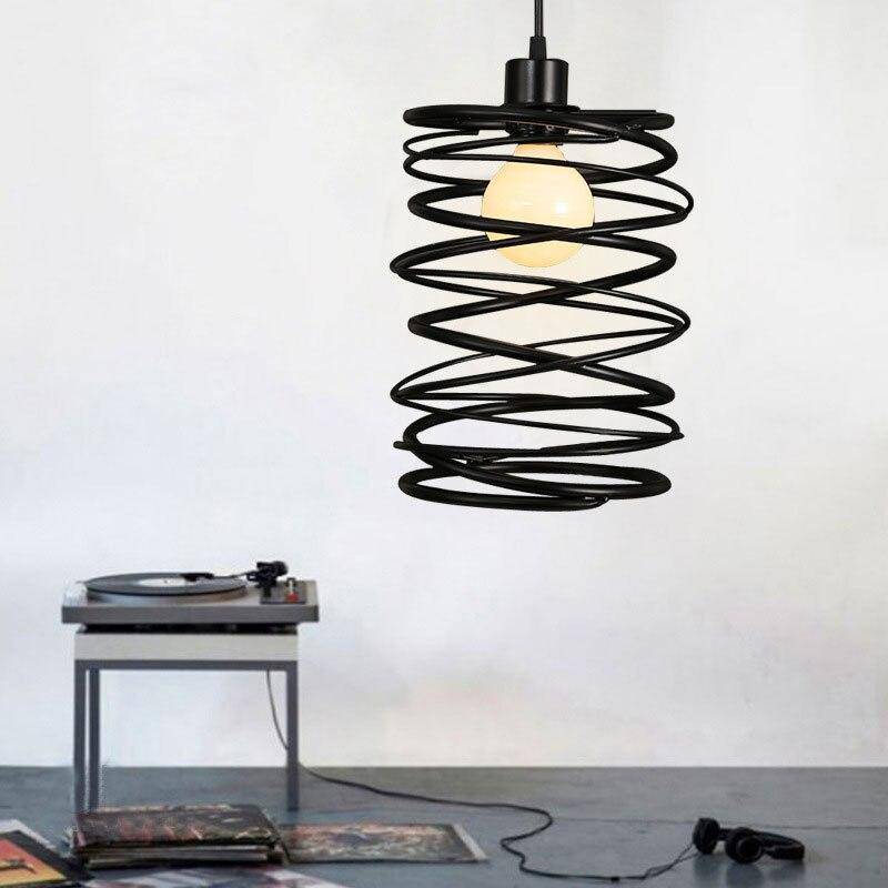 Suspension design LED style tourbillon en métal noir - vue 4 sur 4