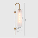 Applique murale design à LED avec abat-jour allongé en verre coloré et métal