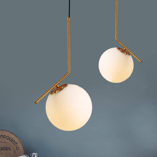 Suspension dorée à LED avec lampe en boule - vue 3 sur 3