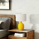 Lampe à poser moderne LED en forme d'Ananas avec abat-jour blanc