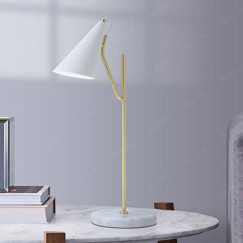 Lampe à poser design LED en marbre avec tube dorée - vue 7 sur 6
