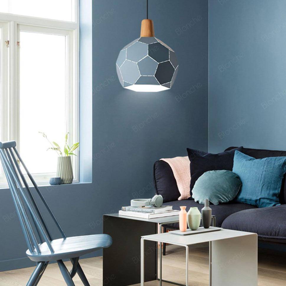 Suspension design LED sphère colorée en métal - vue 5 sur 14